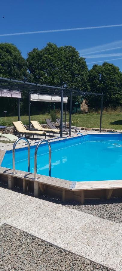 Sharecroppers Cottage With Swimming Pool Pageas Exterior photo