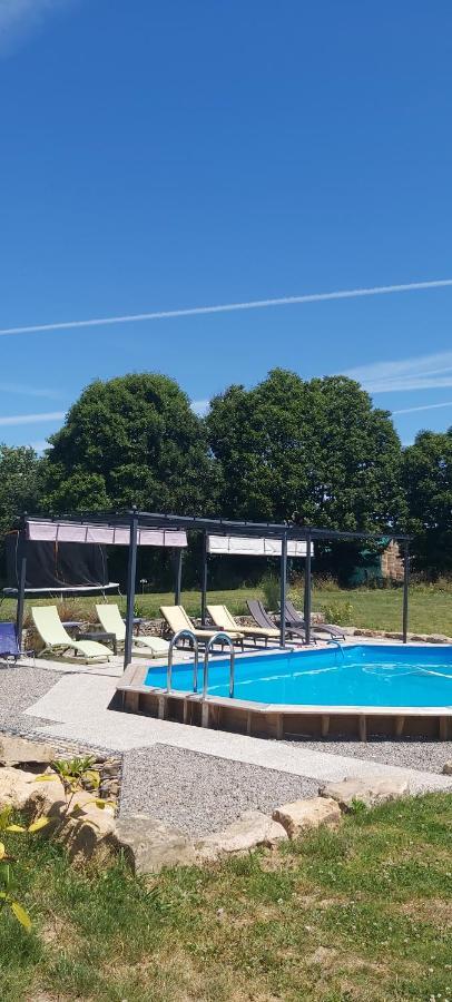 Sharecroppers Cottage With Swimming Pool Pageas Exterior photo